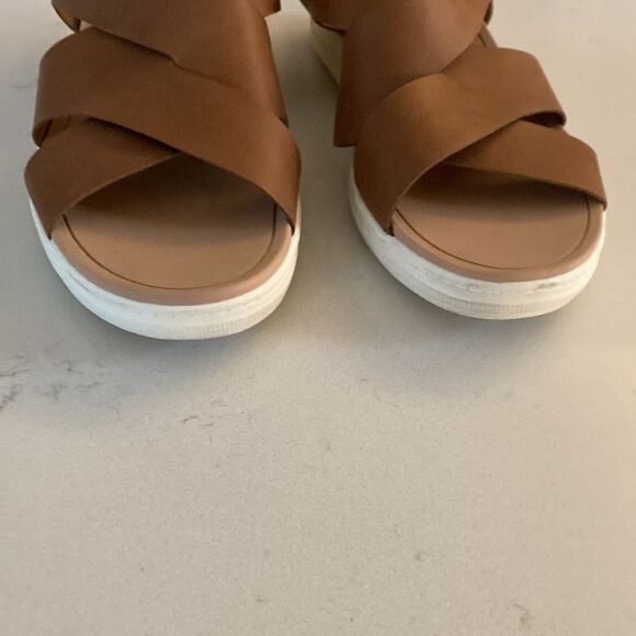 Dr. Scholl’s Faux Leather Tan Strappy Time Off Sea Velcro Closure Sandals 9M - Picture 5 of 8